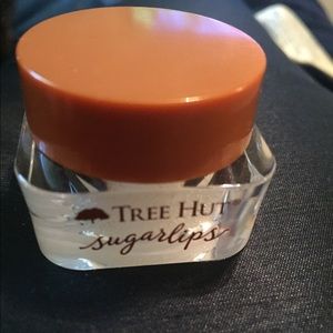Tree Hunt Lip Scrub